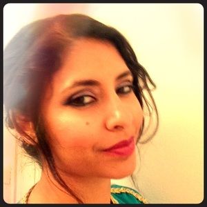 Meet your Posher, Sharon.